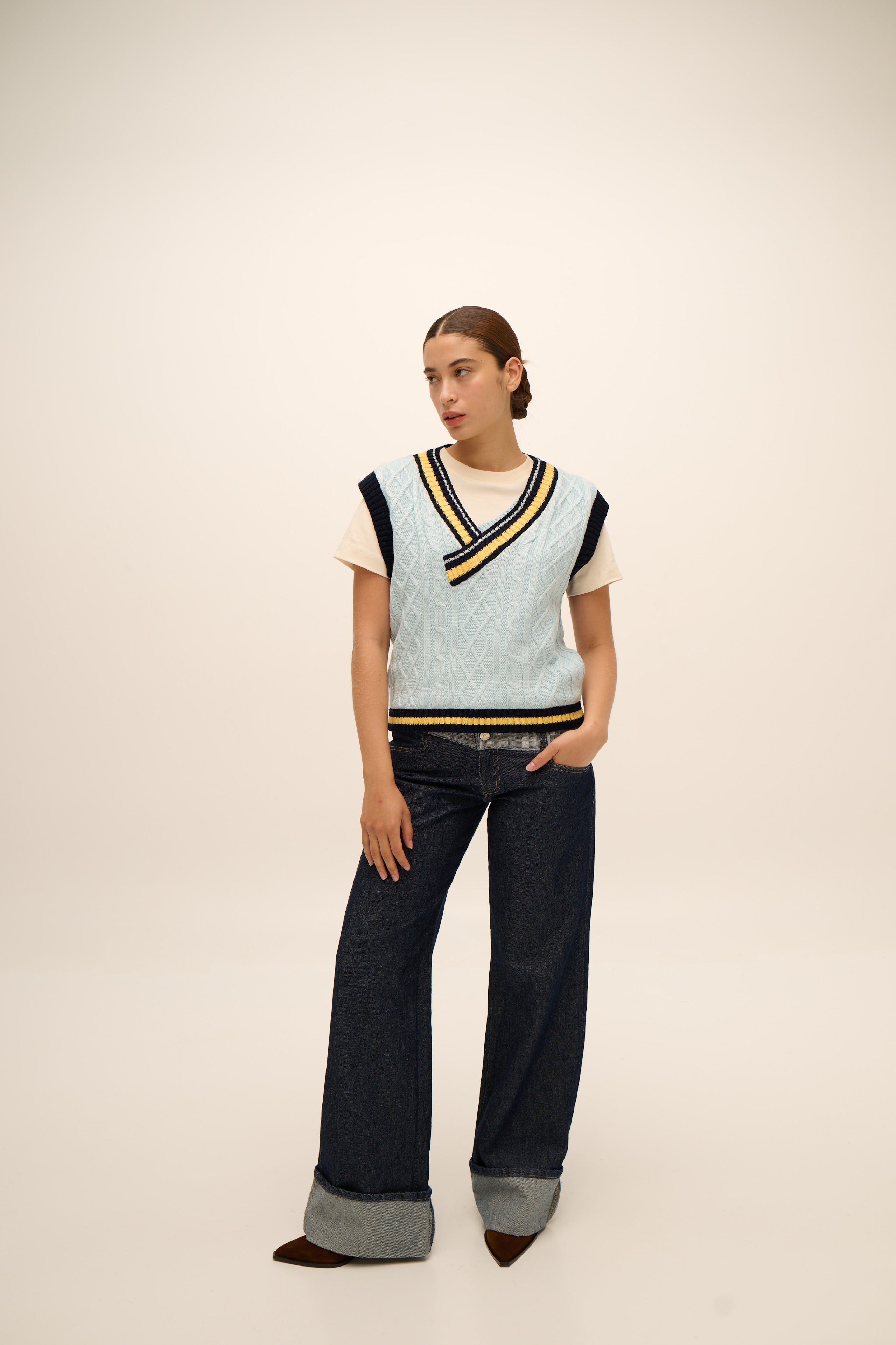 Lecture Vest in Soft Blue