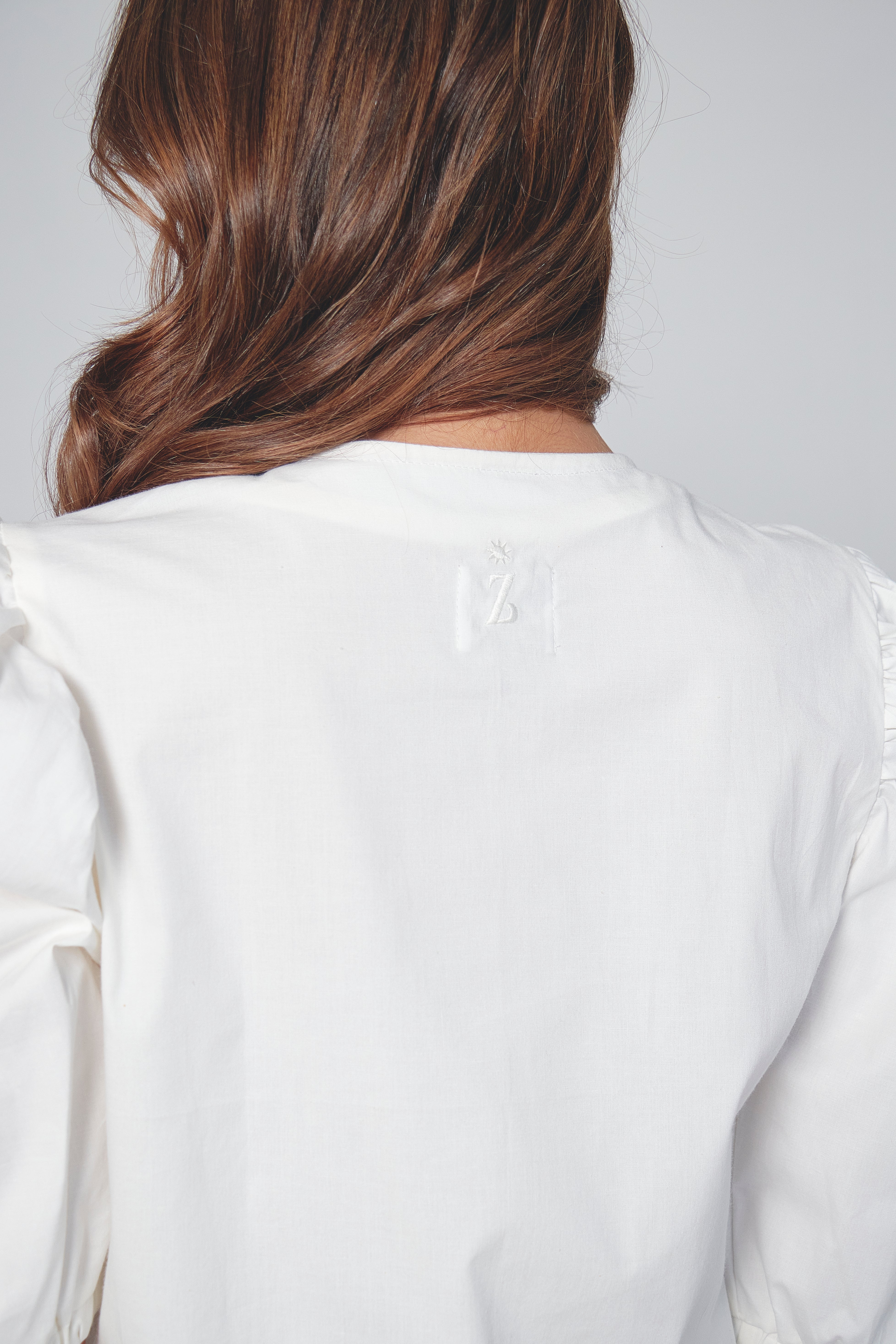 THE KNOT BLOUSE - WHITE